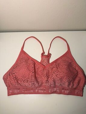 PINK Victoria's Secret Rose Lace Wireless Bralette